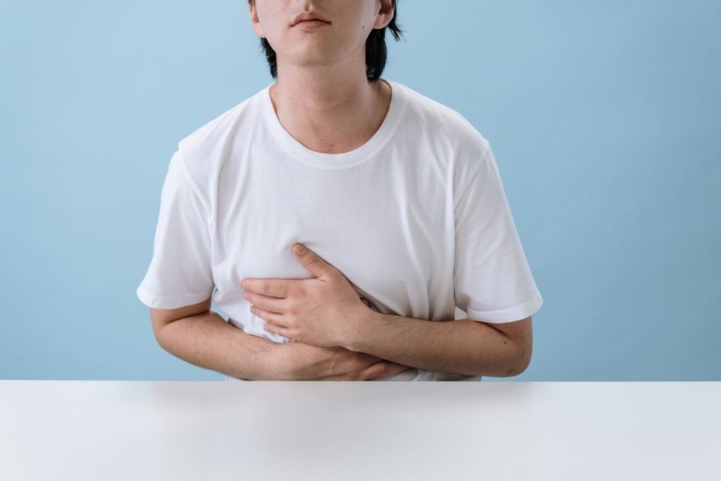 symptômes ulcère estomac